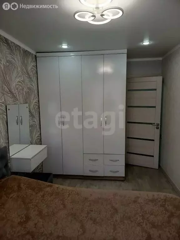 3-комнатная квартира: Салават, улица Калинина, 54 (58.2 м) - Фото 2