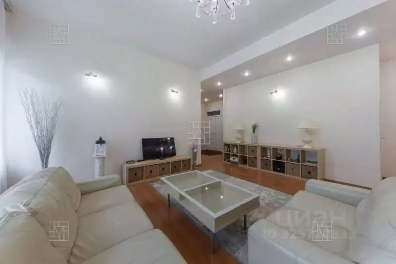 4-к кв. Москва ул. Малая Дмитровка, 29С1 (130.0 м) - Фото 0