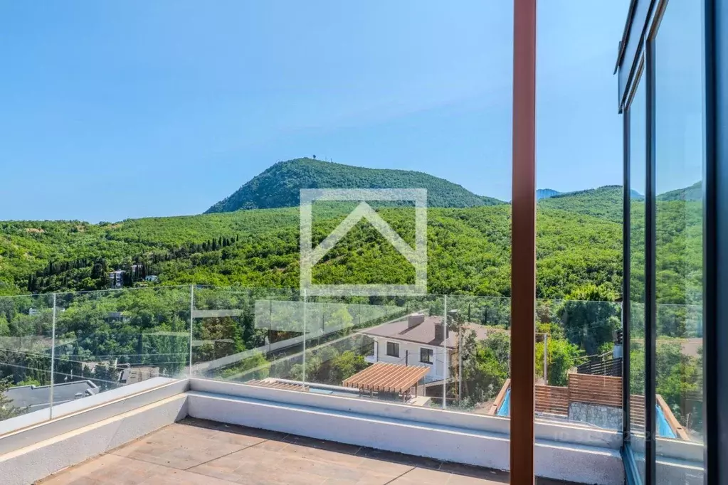 Коттедж в Крым, Алушта муниципальный округ, с. Виноградное ул. ... - Фото 0