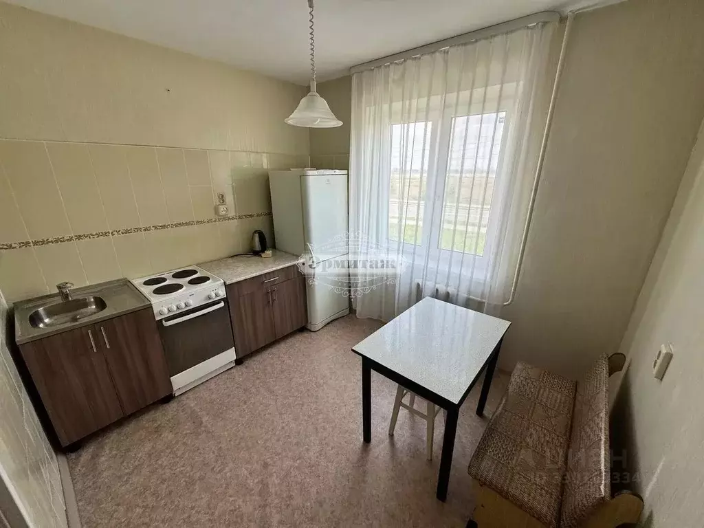 1-к кв. Курганская область, Курган Заозерный жилрайон, 3-й мкр, 12 ... - Фото 2