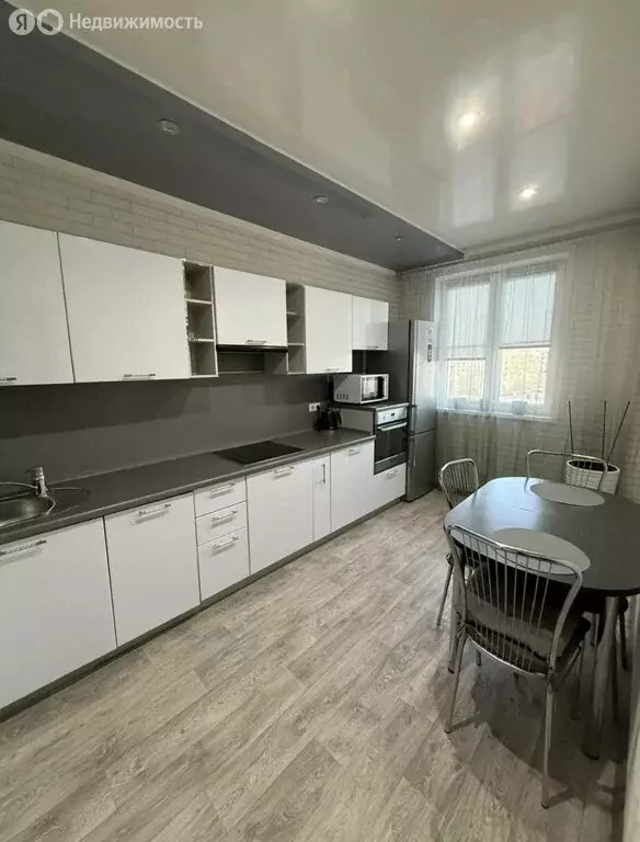 2-комнатная квартира: Астрахань, Студенческая улица, 7 (56 м) - Фото 1