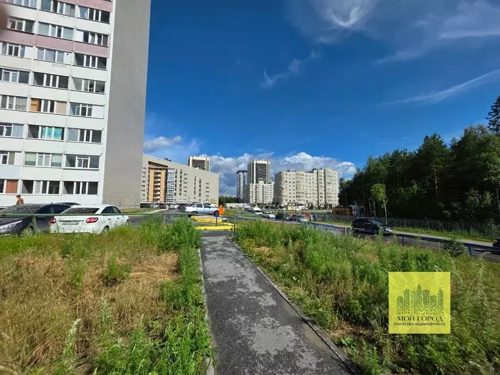 Студия Ханты-Мансийский АО, Сургут ул. Крылова, 32 (29.1 м) - Фото 0