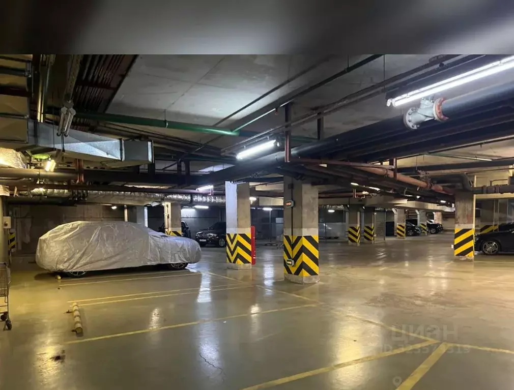 Гараж в Москва ул. Шаболовка, 23к2 (17 м) - Фото 1