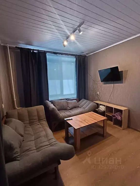Комната Ленинградская область, Кингисепп Малая ул., 8 (20.0 м) - Фото 1