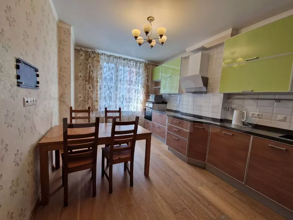 2-к. квартира, 71 м, 4/23 эт. - Фото 0