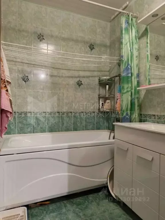 2-к кв. Тюменская область, Тюмень ул. Карла Маркса, 12к3 (55.9 м) - Фото 1