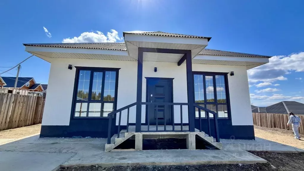 Дом в Иркутская область, Иркутский муниципальный округ, с. Мамоны  ... - Фото 1