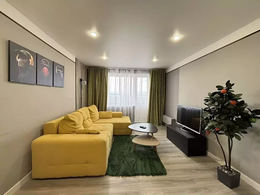 2-к кв. Свердловская область, Екатеринбург ул. Бебеля, 132 (47.0 м) - Фото 1