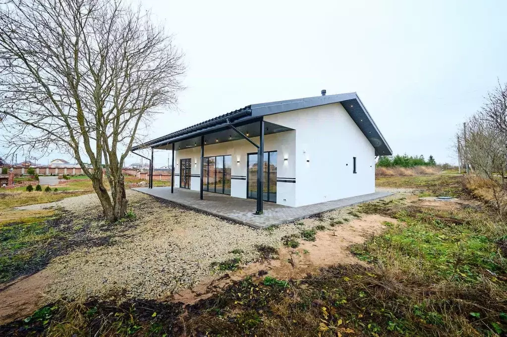 Дом в Псковская область, Псковский район, Логозовская волость, д. ... - Фото 1