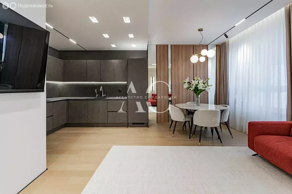 3-комнатная квартира: Екатеринбург, Московская улица, 249 (9327 м) - Фото 1