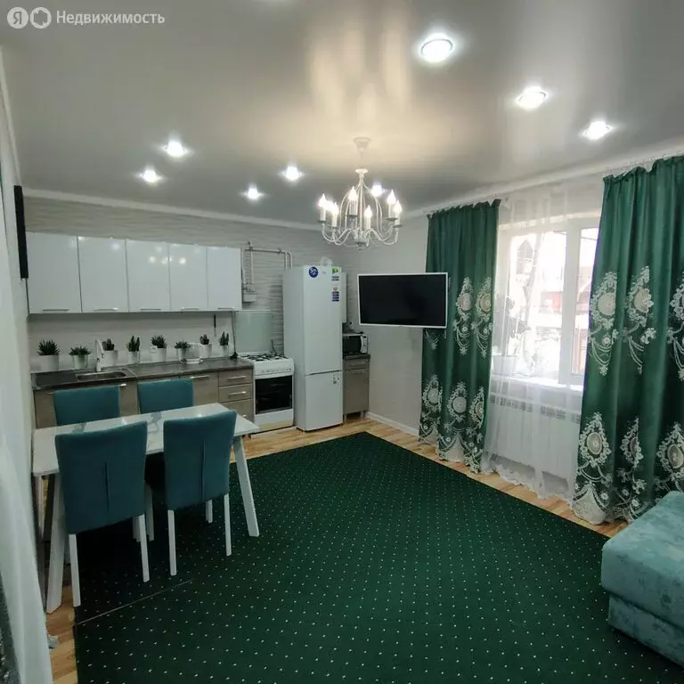 1-комнатная квартира: Энгельс, коттеджный посёлок Лесной, 15А (32 м) - Фото 0