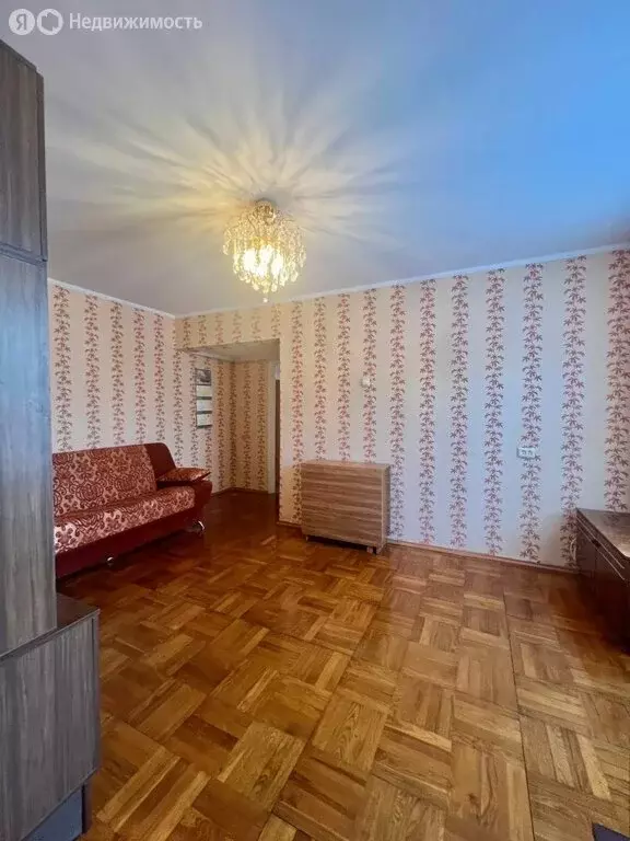 3-комнатная квартира: деревня Кипень, Ропшинское шоссе, 7 (54.3 м) - Фото 1