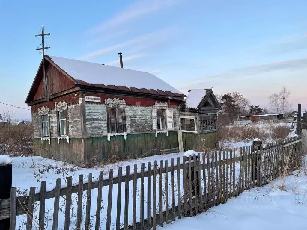 Дом в Хабаровский край, Вяземский Красноармейская ул., 129 (25 м) - Фото 1