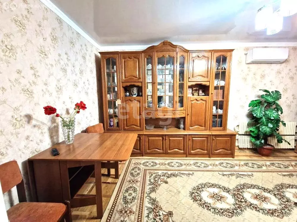 3-комнатная квартира: Славянск-на-Кубани, улица Ковтюха, 87 (62 м) - Фото 2