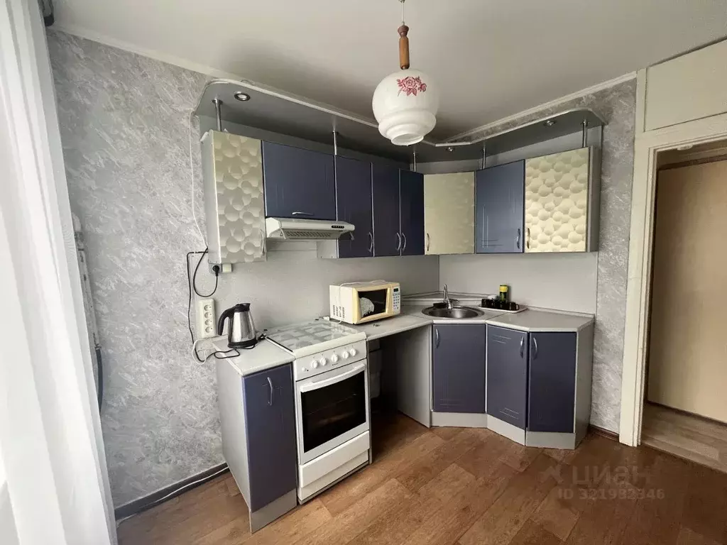 3-к кв. Курганская область, Курган Заозерный жилрайон, 1-й мкр, 19 ... - Фото 1