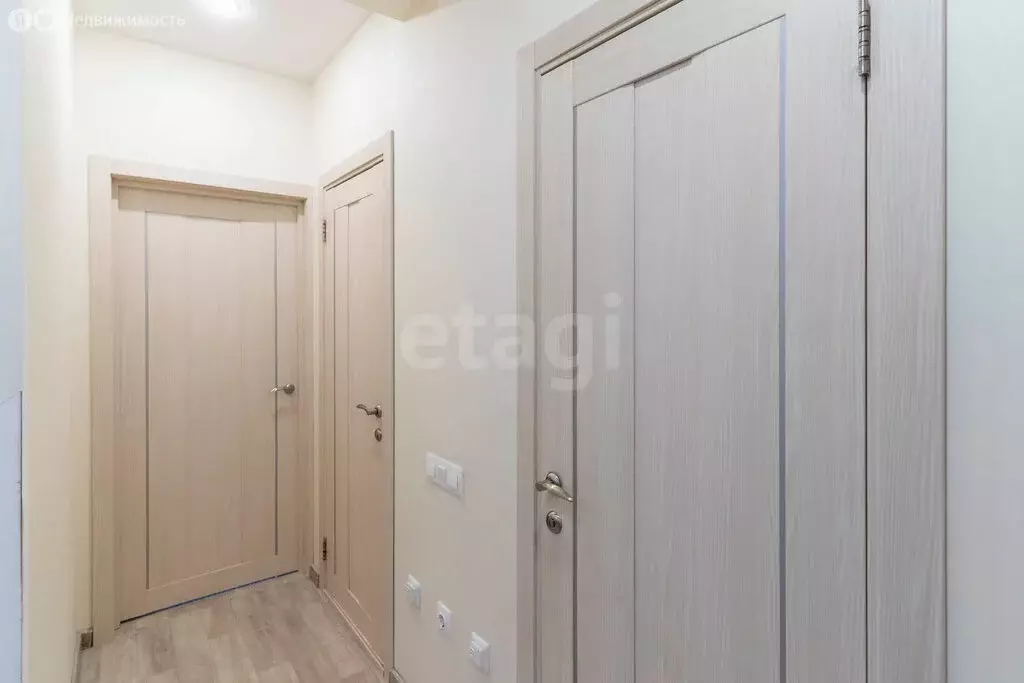 3-комнатная квартира: Тюмень, Суходольская улица, 12 (80.8 м) - Фото 1