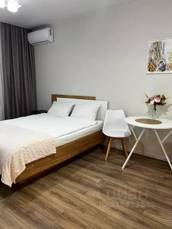 Студия Оренбургская область, Оренбург Уральская ул., 2/22 (30.0 м) - Фото 0
