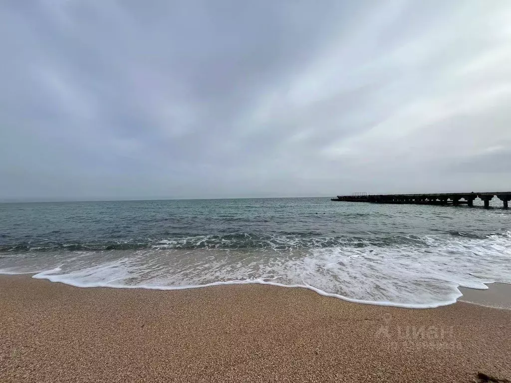 Участок в Крым, Феодосия ул. Якорная (10.0 сот.) - Фото 1