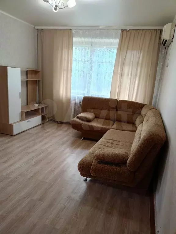 2-к. квартира, 50 м, 1/3 эт. - Фото 1