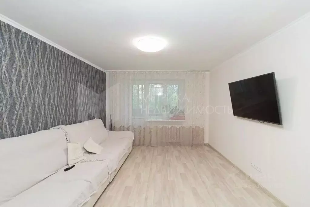 3-к кв. Тюменская область, Тюмень ул. Щербакова, 110 (60.7 м) - Фото 1