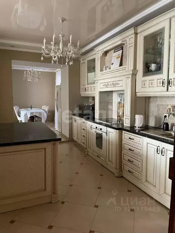 4-к кв. Ханты-Мансийский АО, Сургут Университетская ул., 29 (82.0 м) - Фото 1