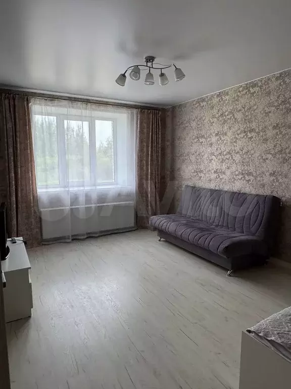 1-к. квартира, 43 м, 1/9 эт. - Фото 0