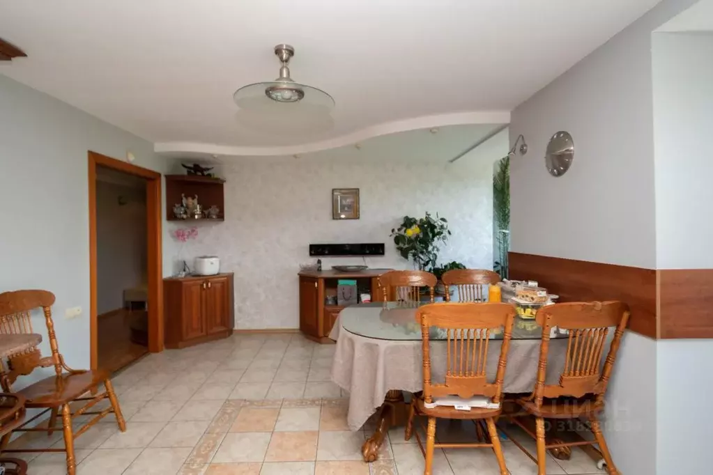 5-к кв. Иркутская область, Иркутск ул. Красных Мадьяр, 120 (181.0 м) - Фото 1