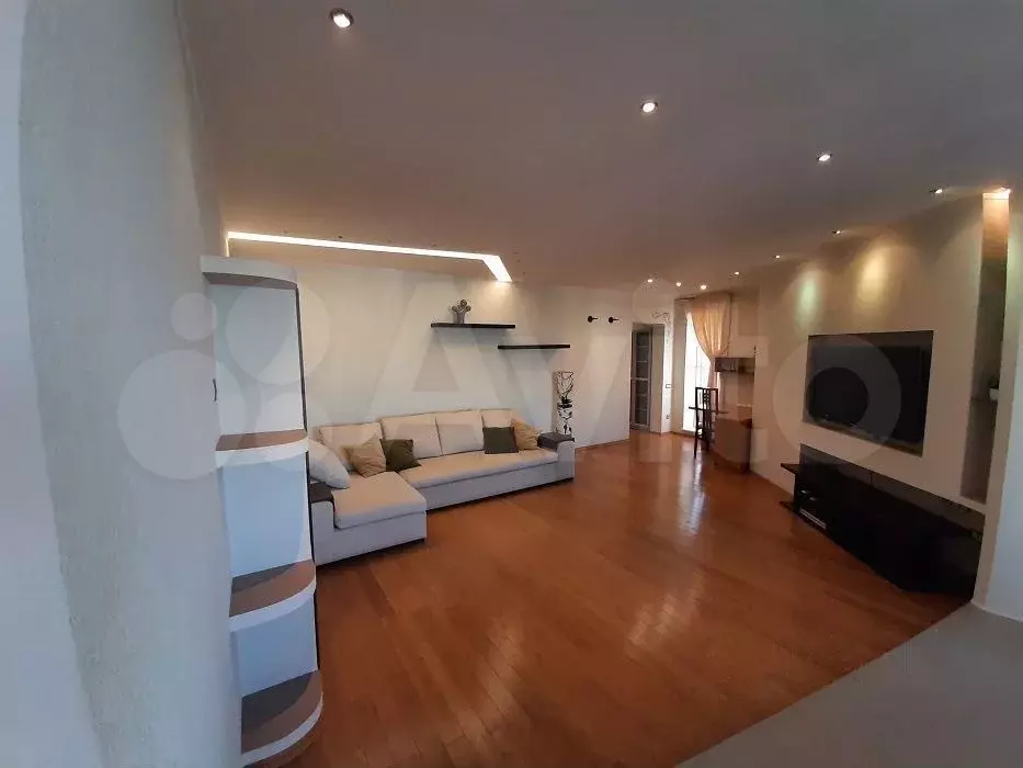 3-к. квартира, 100 м, 15/16 эт. - Фото 0