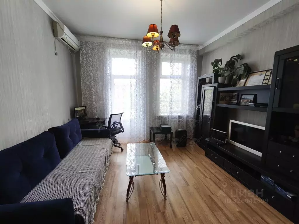 2-к кв. Астраханская область, Астрахань Адмиралтейская ул., 4 (47.6 м) - Фото 1