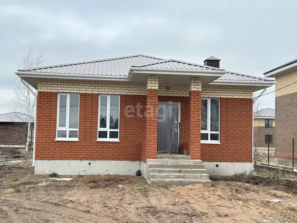 Дом в Башкортостан, Уфа городской округ, д. Самохваловка  (100 м) - Фото 1