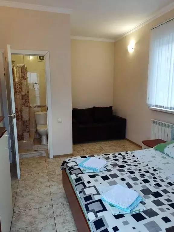 Комната Краснодарский край, Геленджик ул. Толстого, 64 (18.0 м) - Фото 1