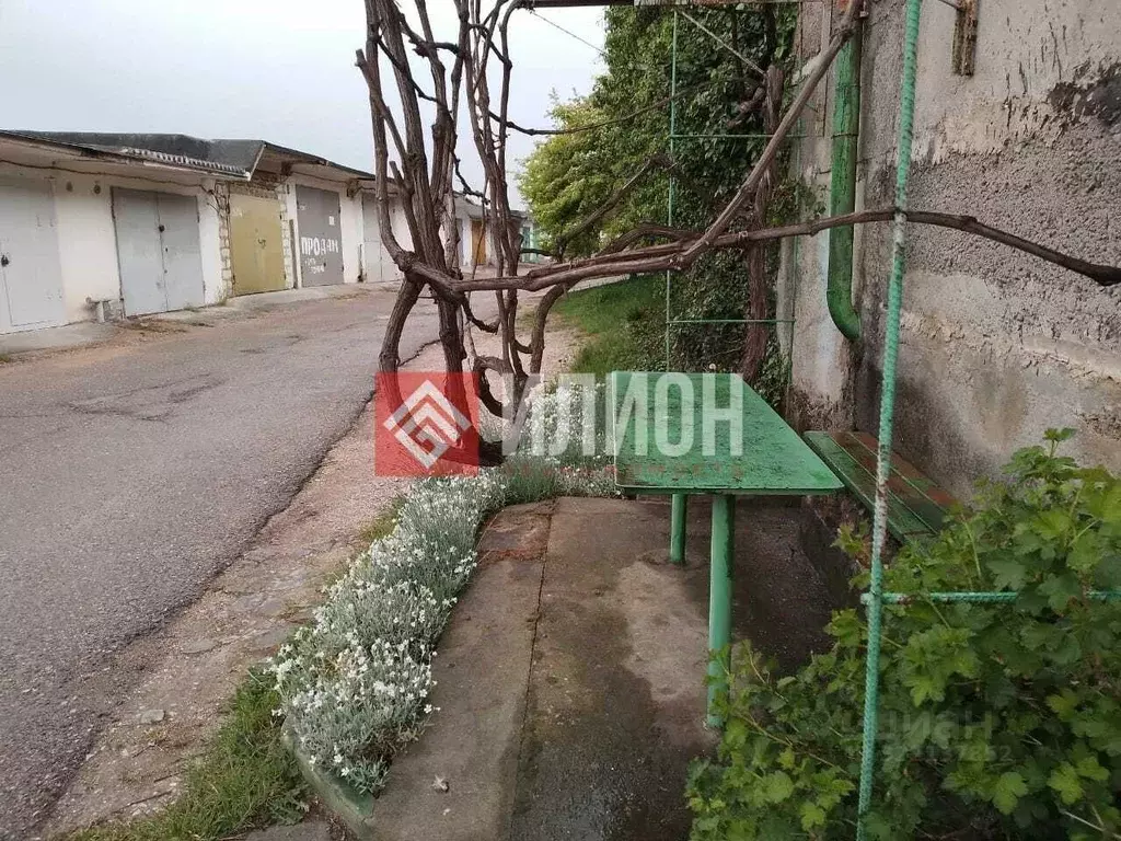 Гараж в Севастополь ул. Генерала Лебедя, 14А (24 м) - Фото 2