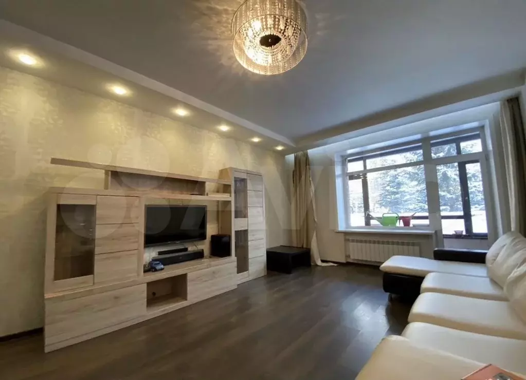 3-к. квартира, 100 м, 1/5 эт. - Фото 0