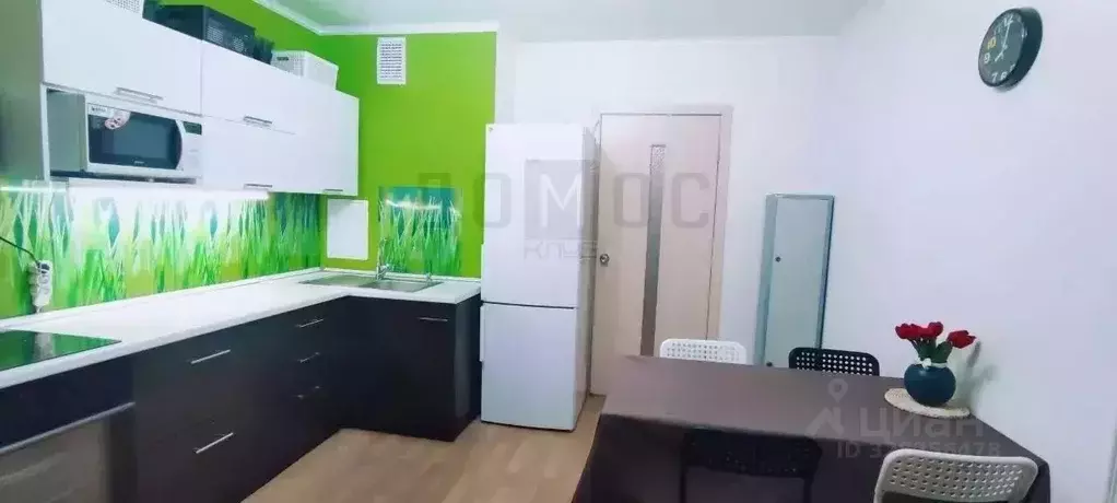 2-к кв. Свердловская область, Екатеринбург ул. Рассветная, 6к1 (60.5 ... - Фото 2