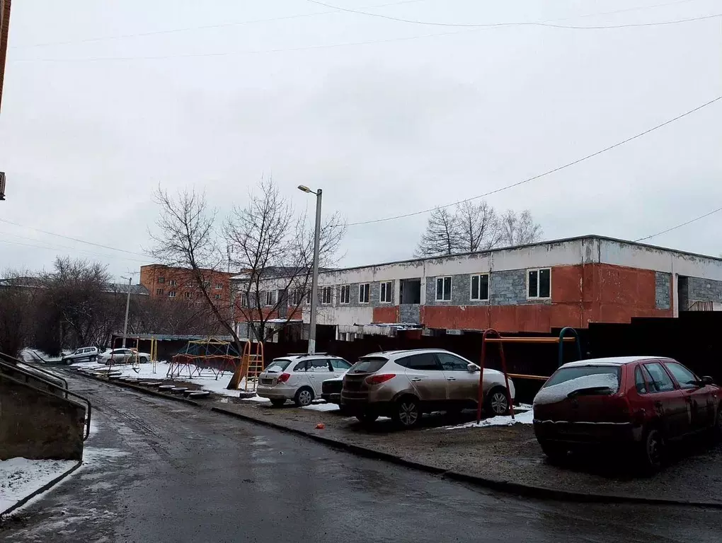 Помещение свободного назначения в Свердловская область, Екатеринбург ... - Фото 0