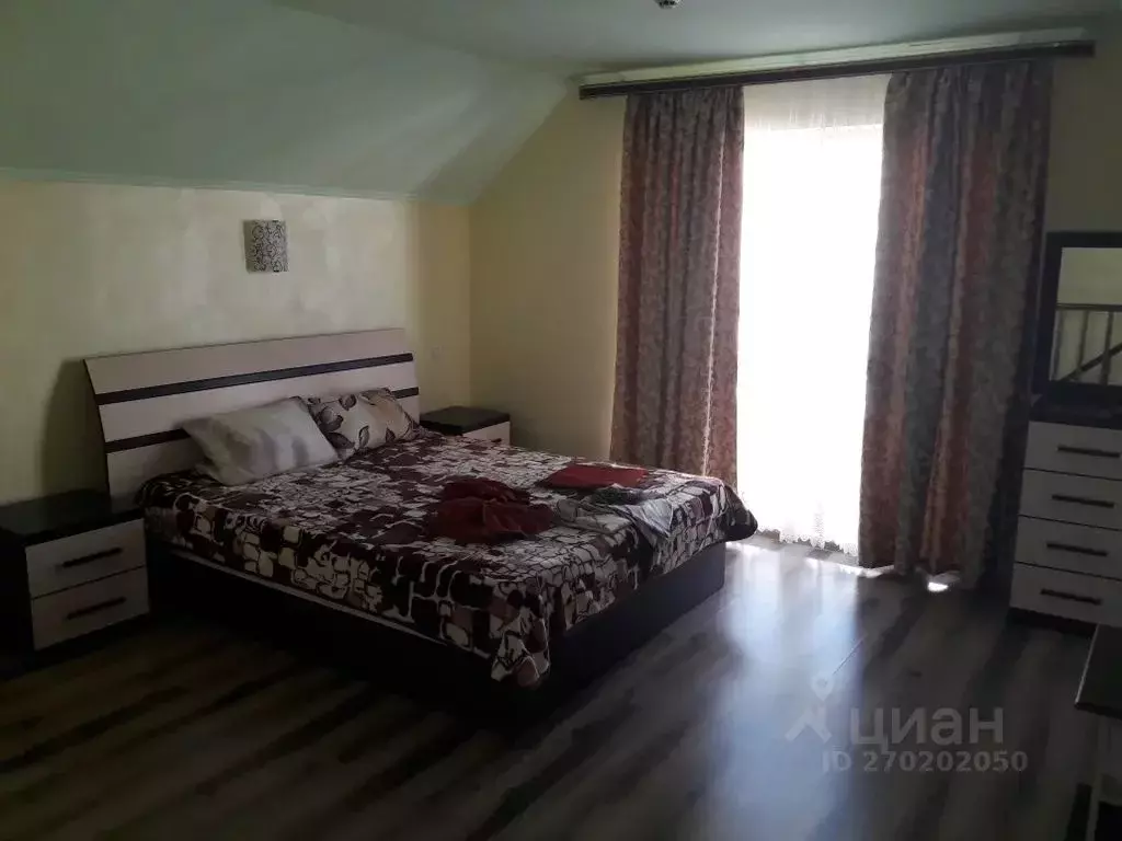 Комната Крым, Сакский район, Лесновское с/пос, с. Прибрежное ул. ... - Фото 1