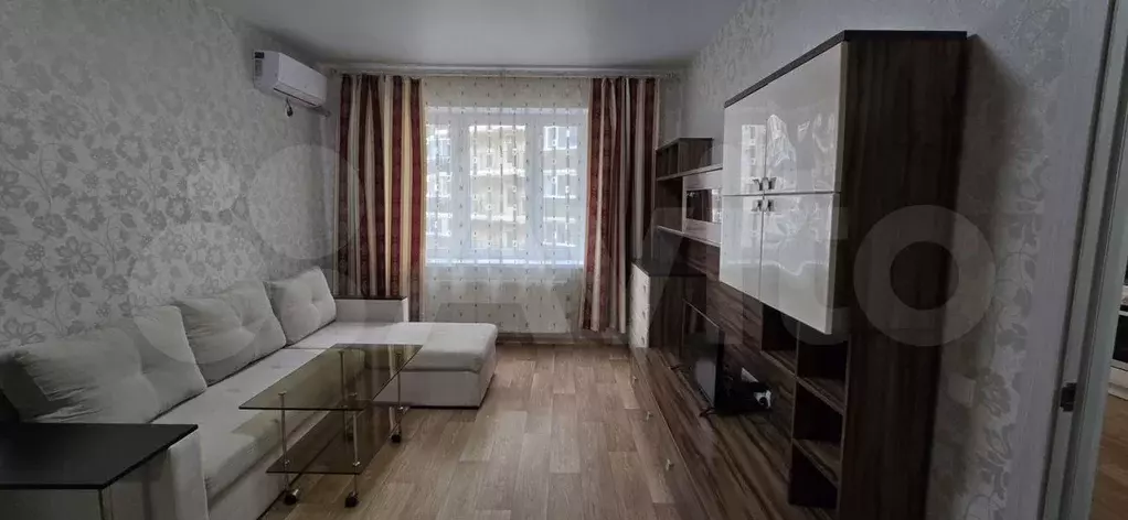 1-к. квартира, 40 м, 14/18 эт. - Фото 0
