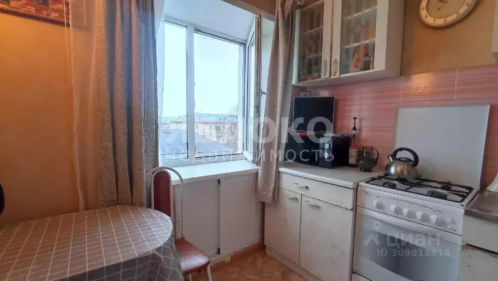 1-к кв. Пермский край, Березники ул. Свободы, 50 (32.2 м) - Фото 0