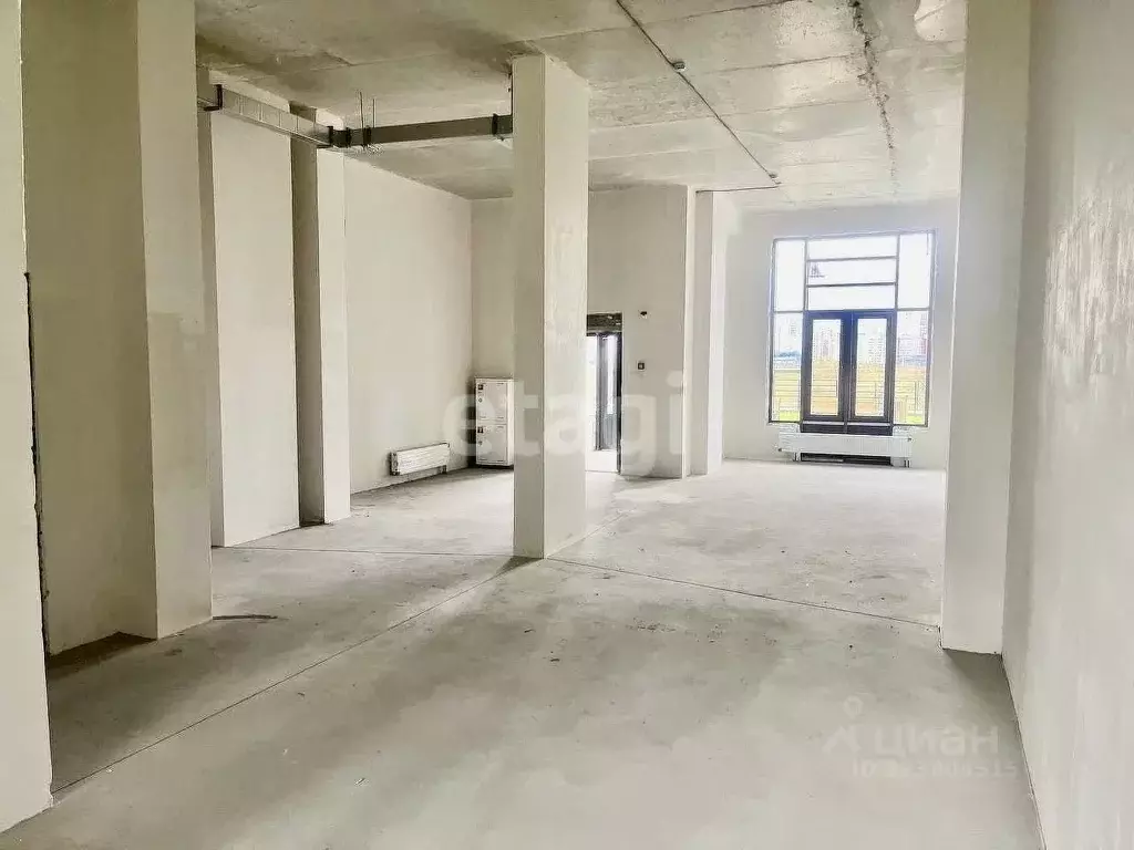 Помещение свободного назначения в Тюменская область, Тюмень ул. ... - Фото 1