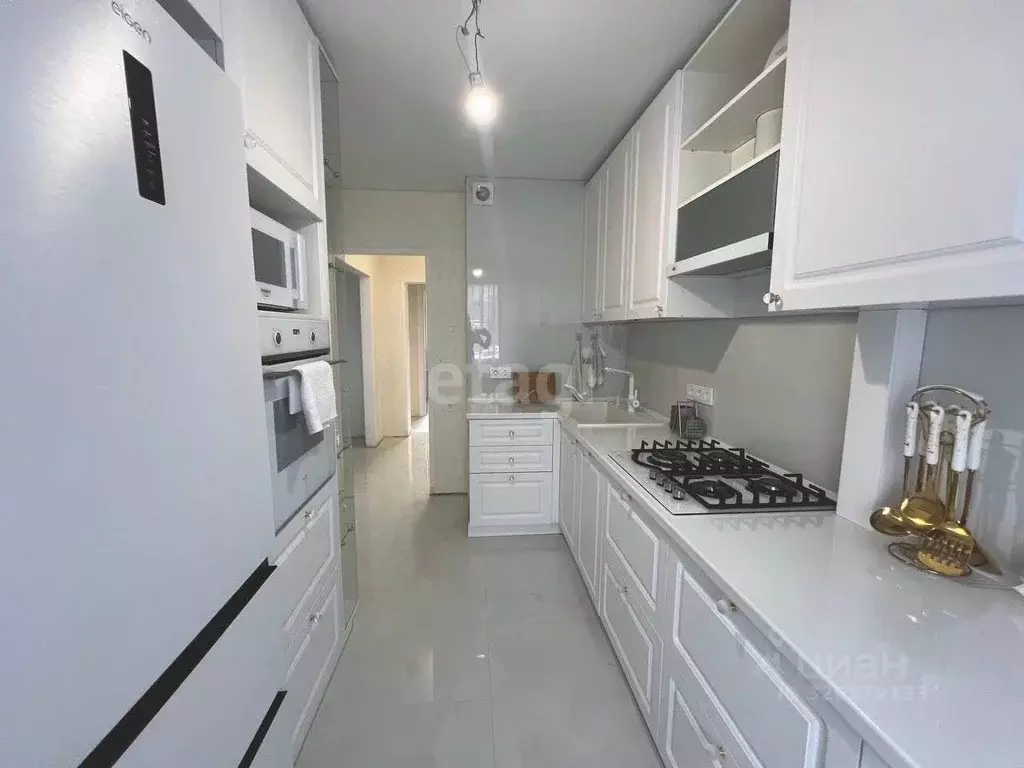 3-к кв. Крым, Алушта ул. 60 лет СССР (74.0 м) - Фото 1