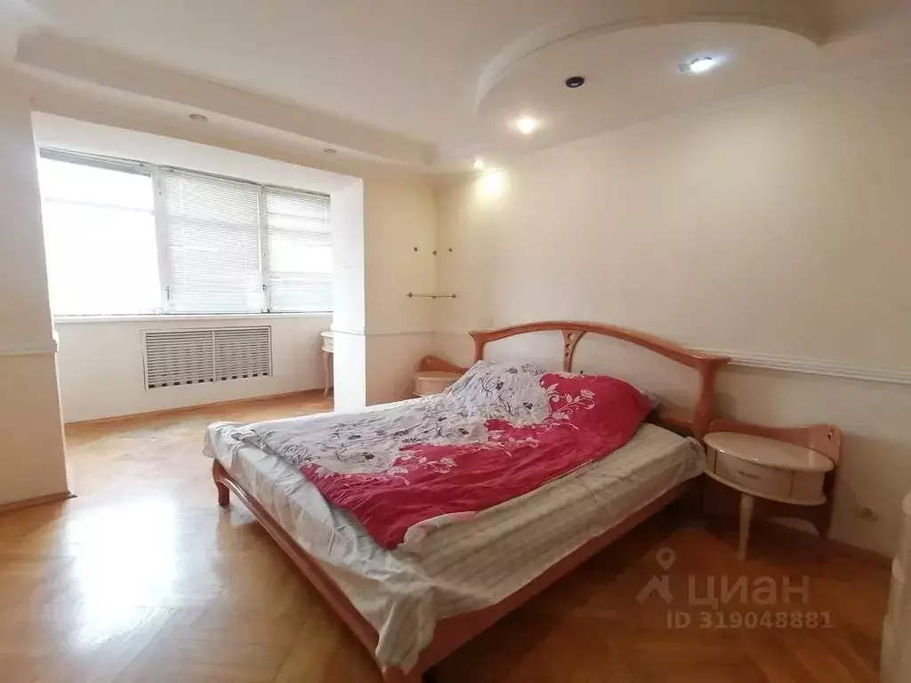 3-к кв. Ставропольский край, Кисловодск Украинская ул., 22 (85.0 м) - Фото 0