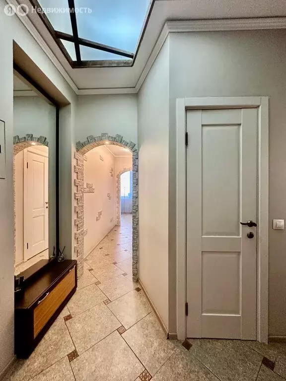 4-комнатная квартира: Гатчина, улица Хохлова, 16 (96 м) - Фото 0