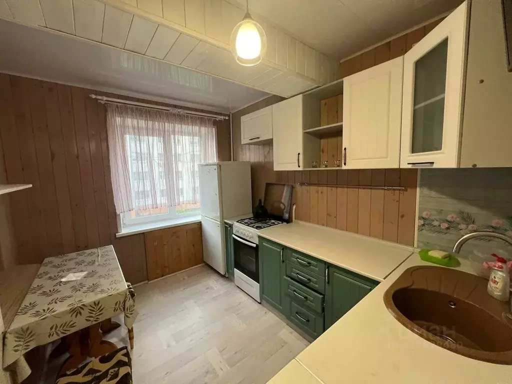 2-к кв. Удмуртия, Ижевск ул. 30 лет Победы, 96 (45.0 м) - Фото 0