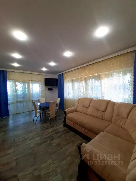 2-к кв. Крым, Сакский район, Новофедоровка пгт ул. Кирова, 16 (60.0 м) - Фото 2