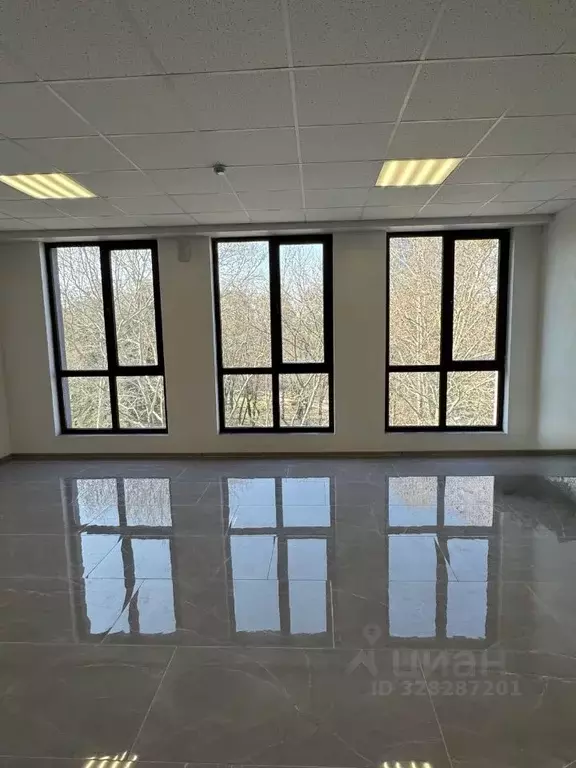 Офис в Крым, Симферополь ул. Киевская, 35 (49 м) - Фото 2