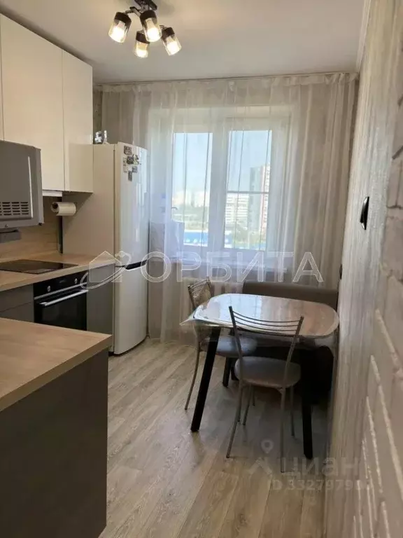 3-к кв. Тюменская область, Тюмень ул. Домостроителей, 18 (65.1 м) - Фото 2