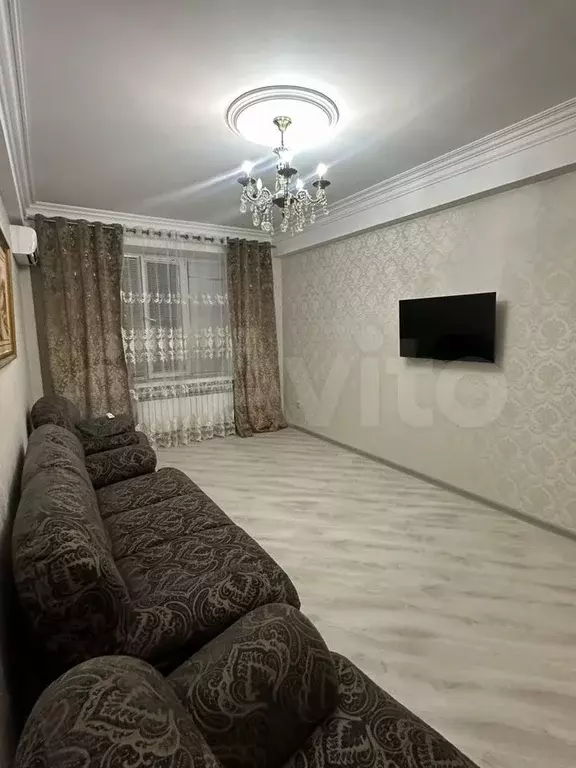 2-к. квартира, 80 м, 2/10 эт. - Фото 1