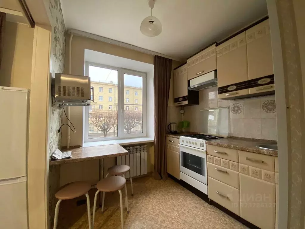 2-к кв. Санкт-Петербург Новочеркасский просп., 40 (40.0 м) - Фото 0