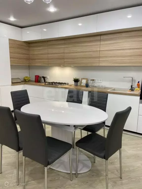 Продаётся 2-к квартира, 70.3 м - Фото 1