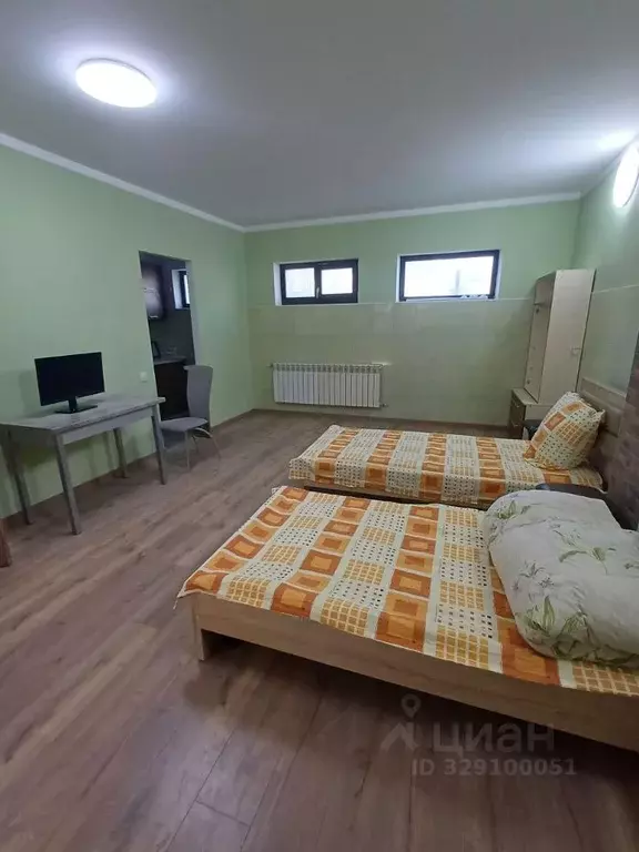 Дом в Крым, Симферополь городской округ, Комсомольское пгт ул. Зеленая ... - Фото 1